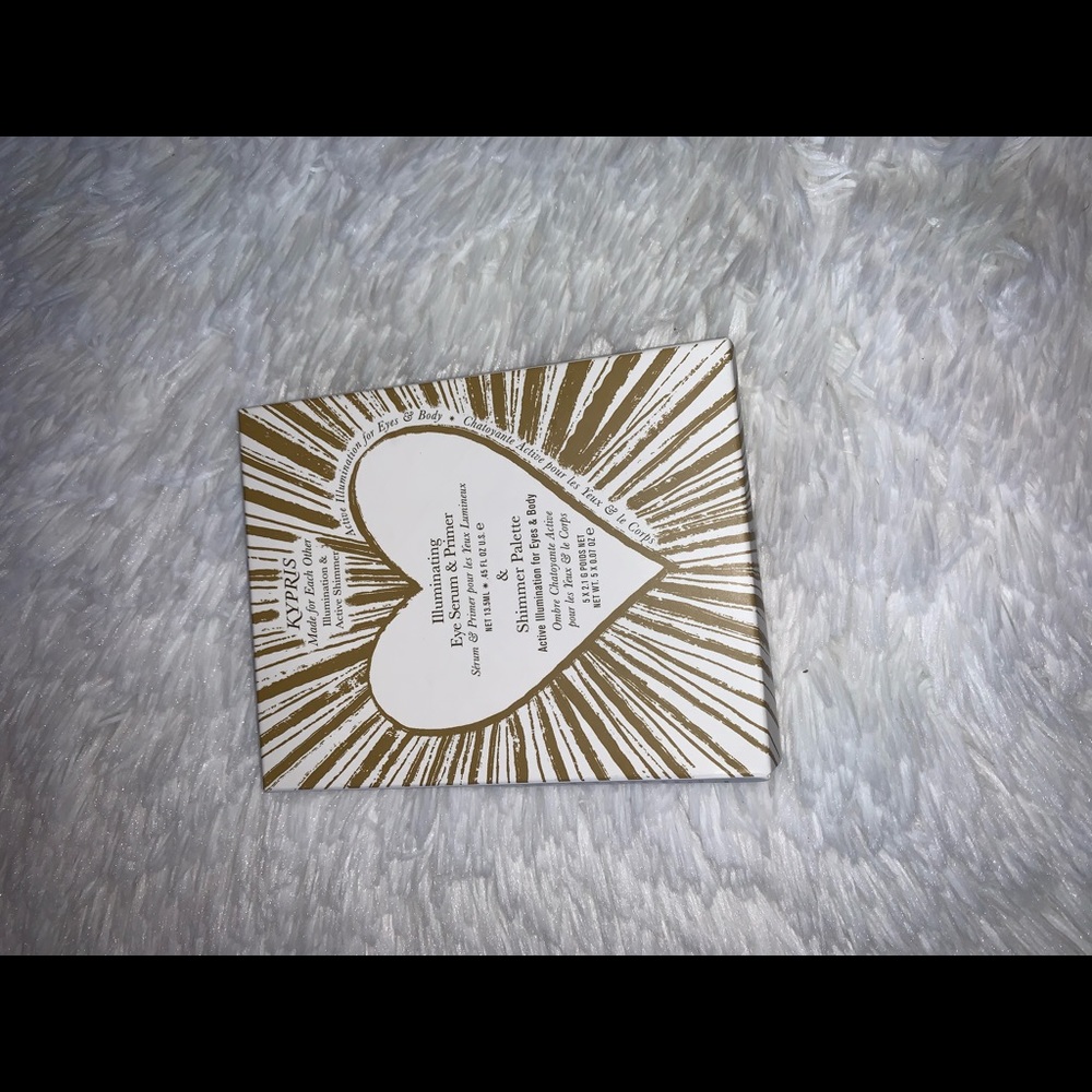 Eye serum, primer and shimmer palette